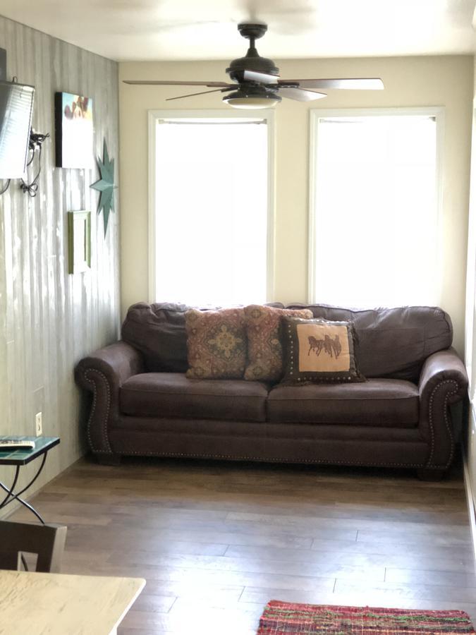 Отель Ghost Canyon Getaway Hermosa Экстерьер фото